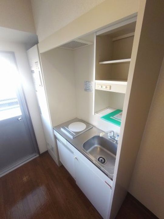 南駅前マンションのキッチン