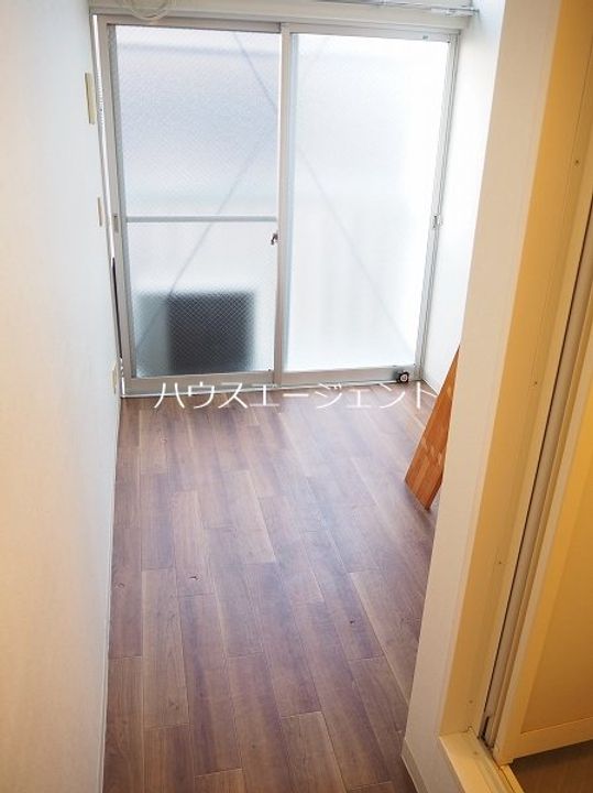 エクセル7の居間