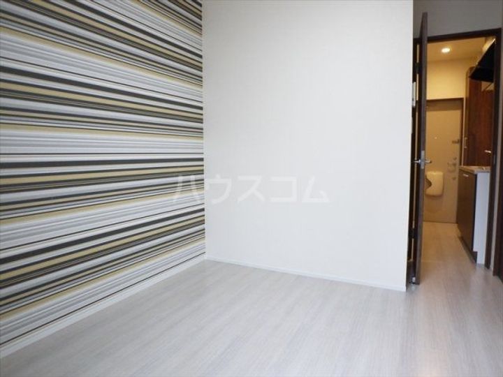 ヴィシェット大倉山の居間