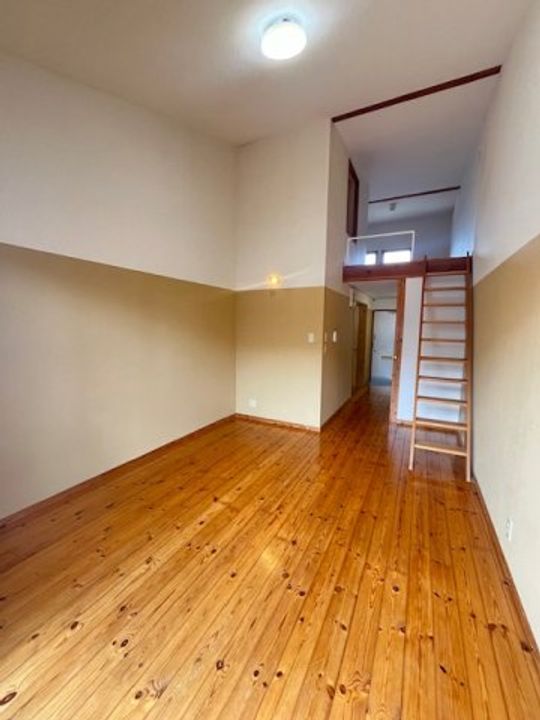 照波園フラット5の居間