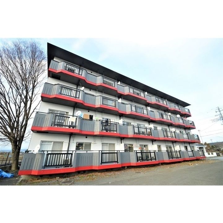 グローリオ西新居の外観