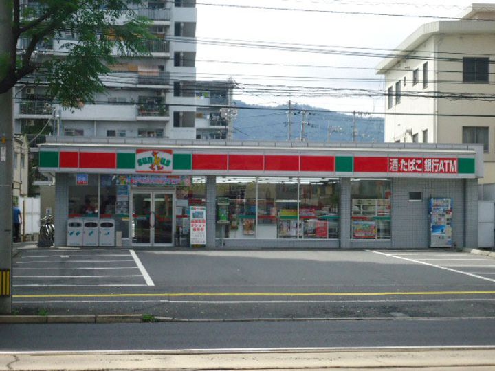 M Cityの周辺