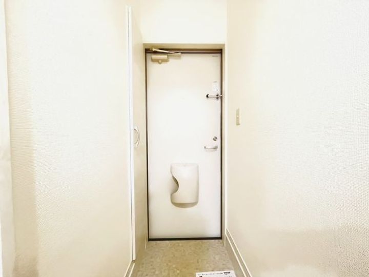 アザレア伊万里IIの玄関