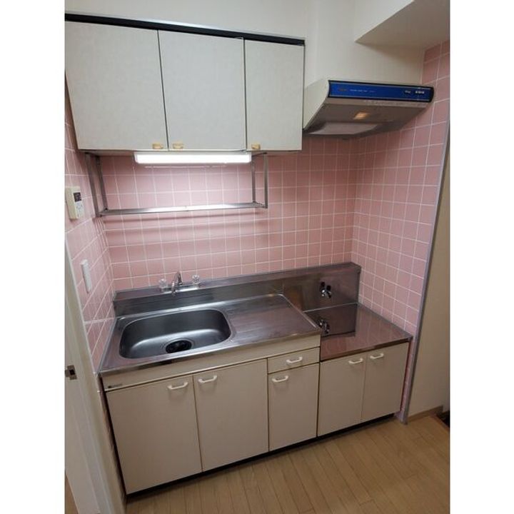 宮城県仙台市宮城野区萩野町4(マンション)の賃貸物件のキッチン