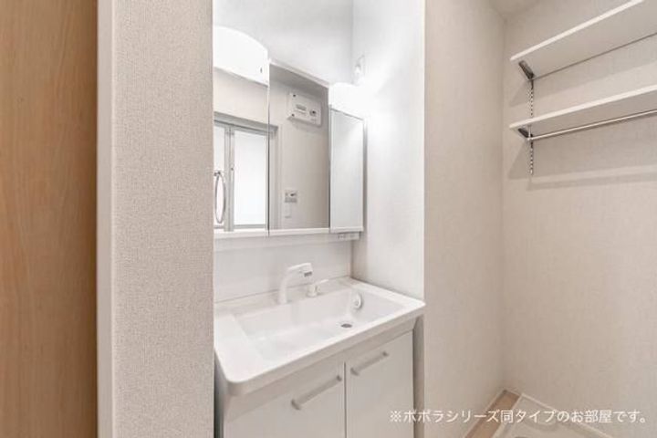 シェノンIIの内装