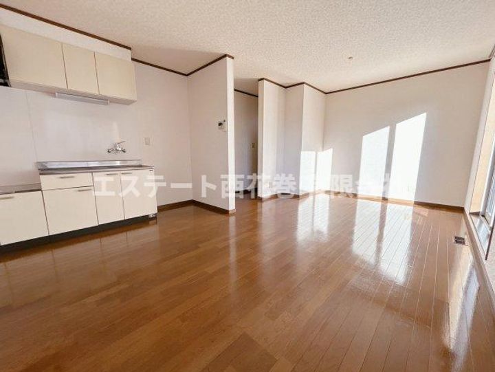 岩手県花巻市本館1(一戸建)の賃貸物件の居間