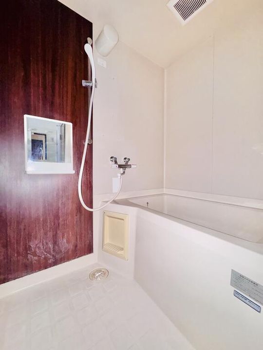 ラフィネヴィラ大福 弐番館の風呂