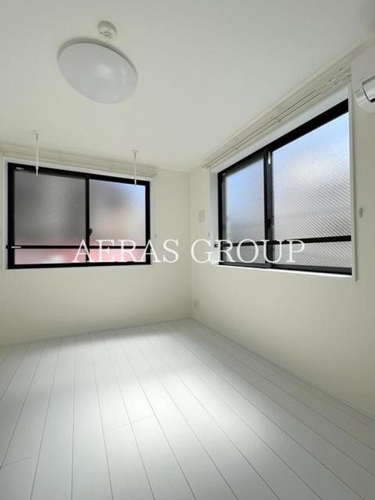 アンドベースの居間