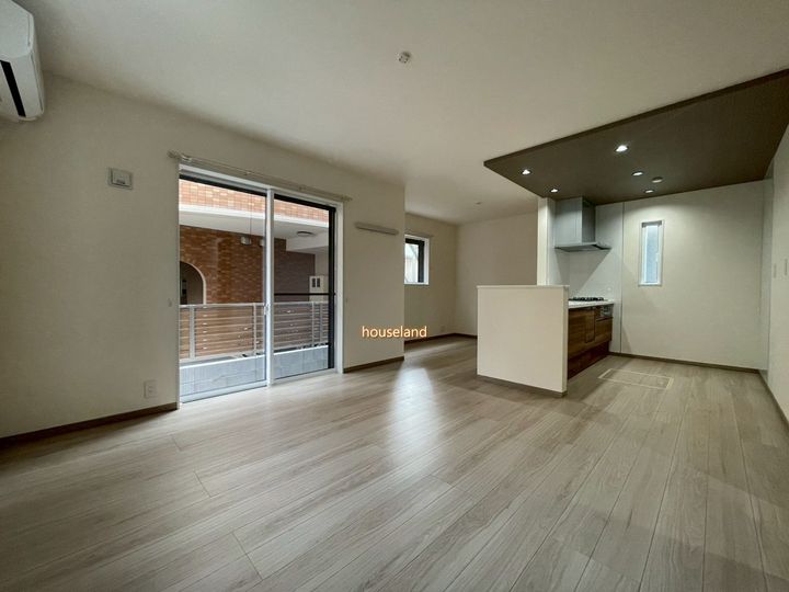 東京都世田谷区上北沢1(一戸建)の賃貸物件の居間