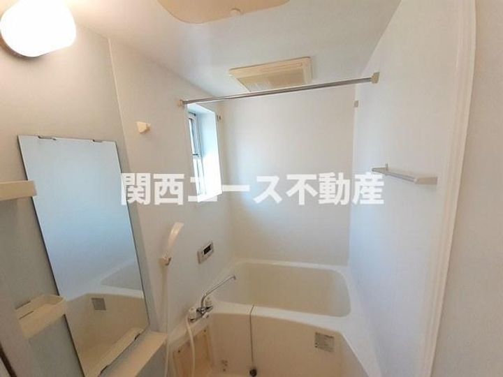 リブ・シンヴィレッジIIIの風呂