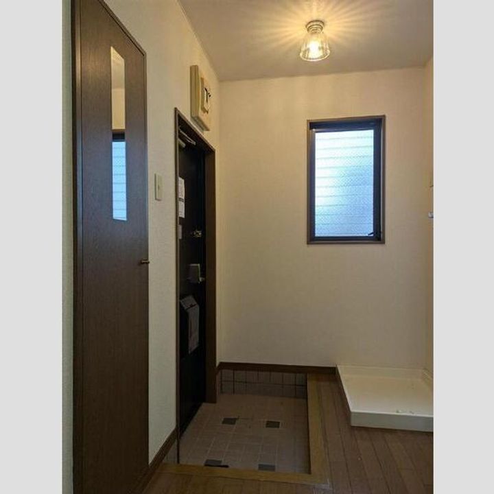 愛知県尾張旭市晴丘町東(マンション)の賃貸物件の玄関