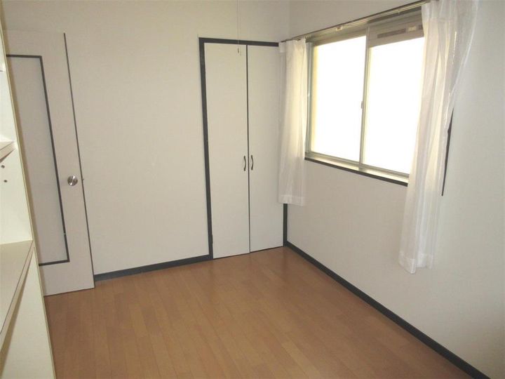 サンライズ弥六内の内装