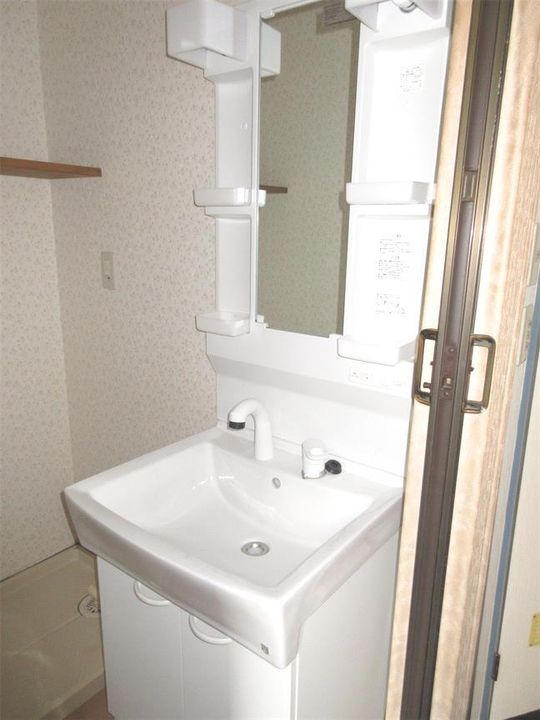 サンライズ弥六内の内装