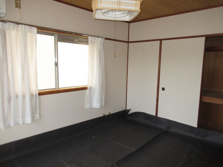 サンライズ弥六内の内装