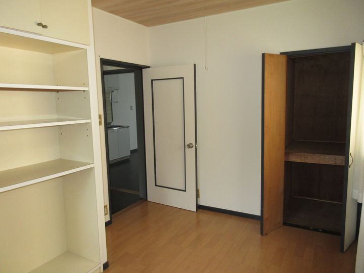 サンライズ弥六内の内装