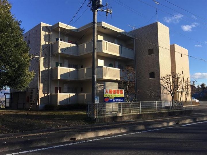 サンライズ弥六内の外観