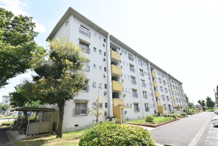 UR江南の外観