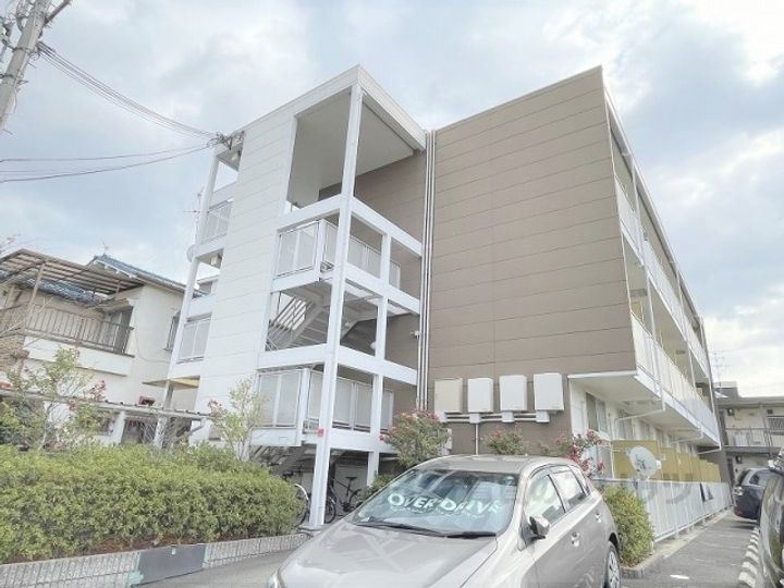 レオパレスブルーファンの外観