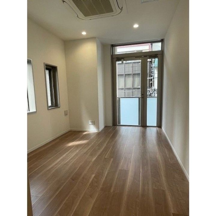 東京都千代田区九段北1(マンション)の賃貸物件の居間