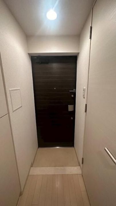 神奈川県横浜市中区不老町3(マンション)の賃貸物件の玄関