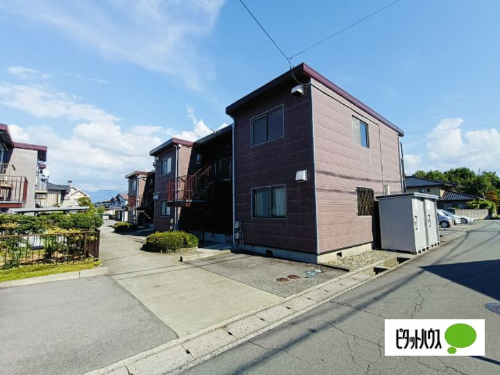 ヴィラ若宮 B棟の外観