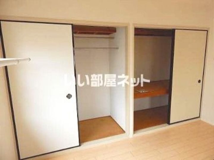 フレグランス七枝    ♯の内装
