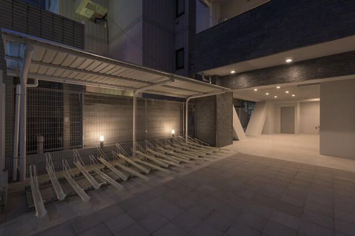 東京都新宿区新宿1(マンション)の賃貸物件の地図