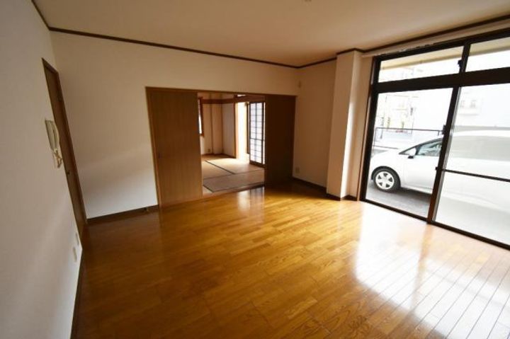 岡山県岡山市北区津島本町(一戸建)の賃貸物件の居間