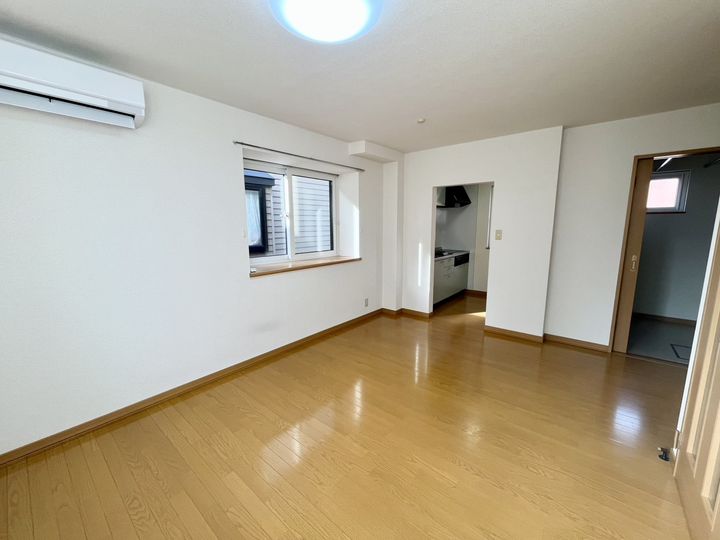 北海道札幌市白石区川下一条4(一戸建)の賃貸物件の居間