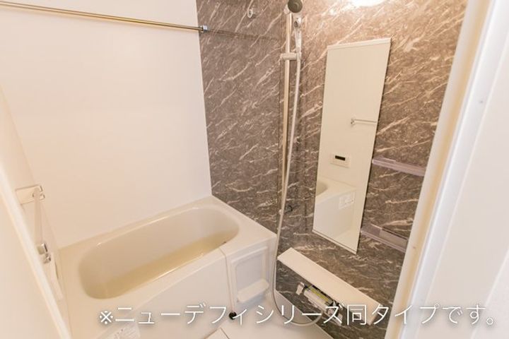 ソレイユ ドゥ ラペの風呂