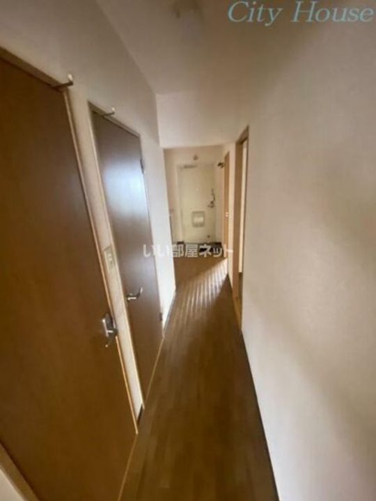 東京都八王子市東浅川町(マンション)の賃貸物件の玄関