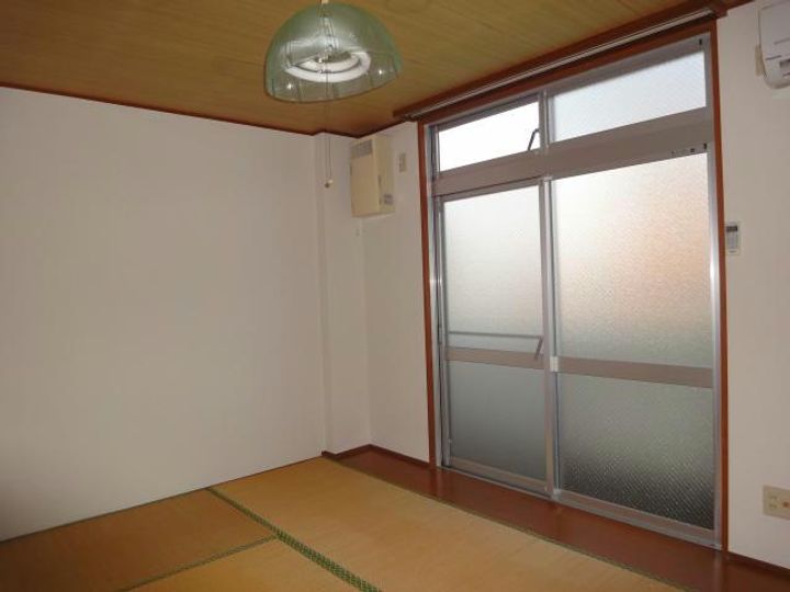 山口県岩国市元町2(アパート)の賃貸物件の居間