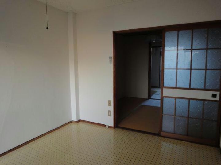 山口県岩国市元町2(アパート)の賃貸物件の内装