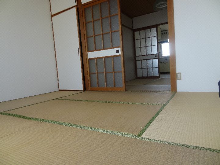 山口県岩国市元町2(アパート)の賃貸物件の居間