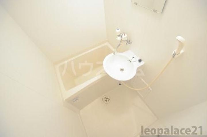 レオパレスVILLA中屋敷の風呂