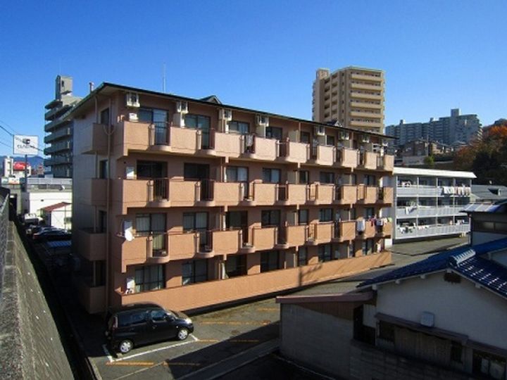 チェリス牛田の外観
