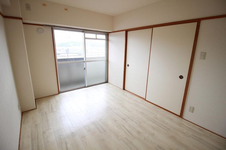 徳島県徳島市西新浜町1(マンション)の賃貸物件の居間