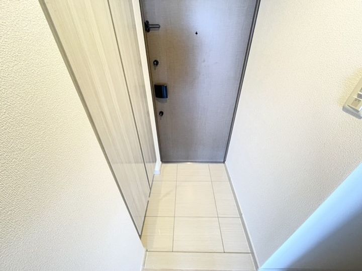 S‐RESIDENCE四日市安島aloggioの玄関