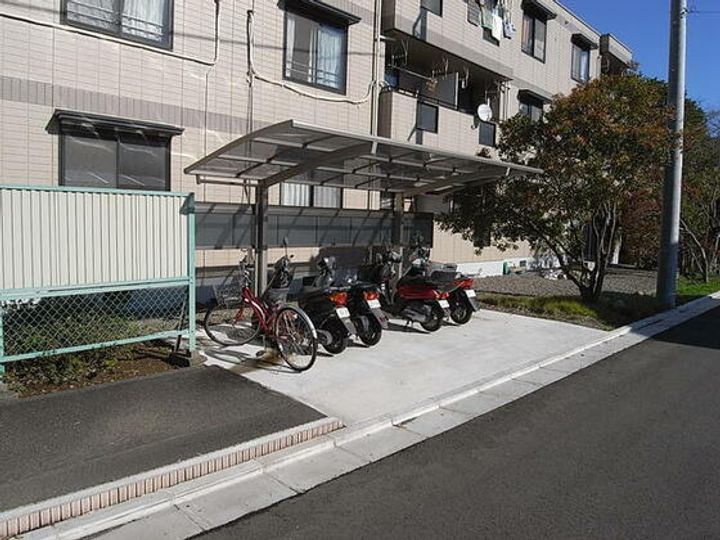 神奈川県横浜市青葉区鉄町(アパート)の賃貸物件の地図