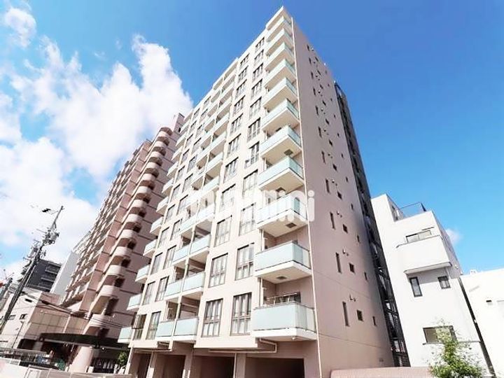 アンソレイエ覚王山の外観