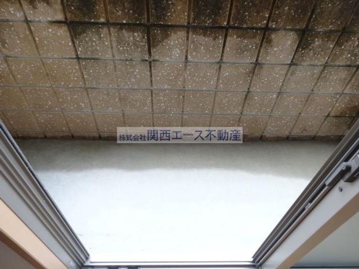 サンシックスの玄関