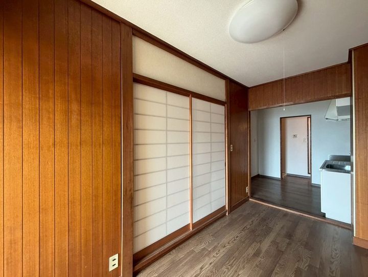 兵庫県姫路市伊伝居(マンション)の賃貸物件の居間