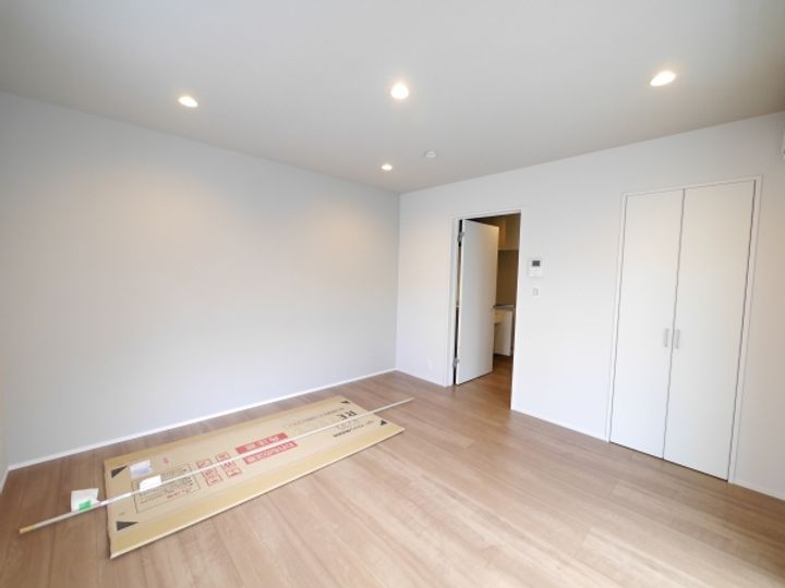 小木津FLATの内装