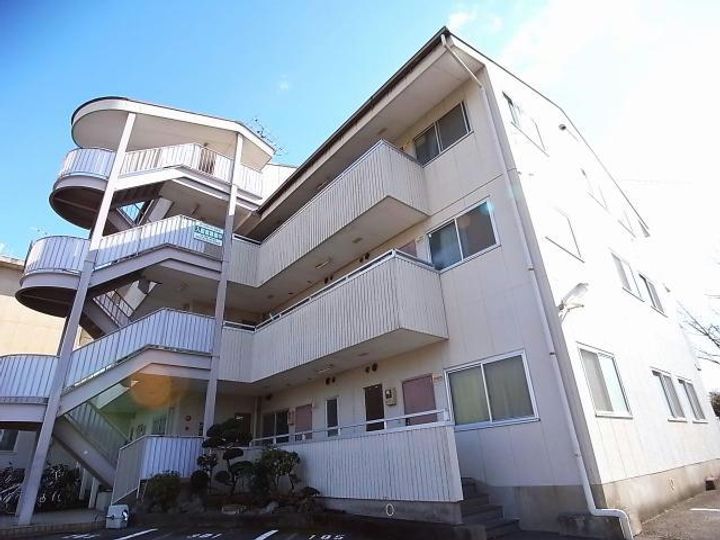 岐阜県各務原市那加雲雀町(マンション)の賃貸物件の外観