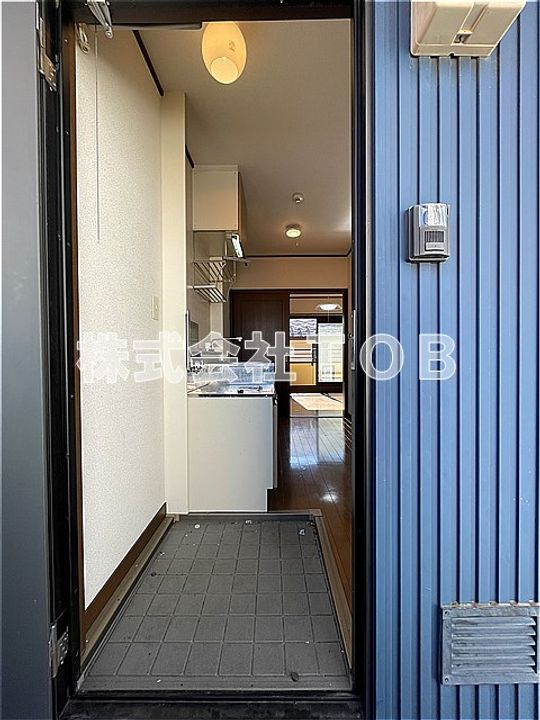 メゾンアレーゼの玄関