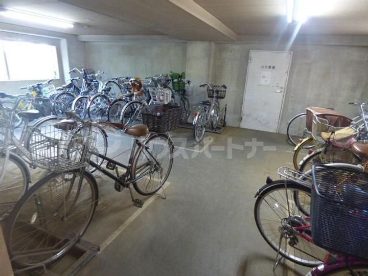 千葉県船橋市海神5(マンション)の賃貸物件の地図
