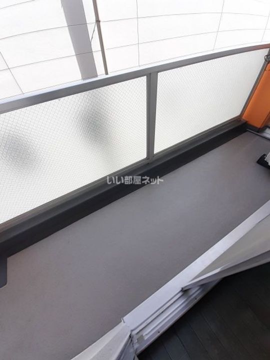 ホワイトスクエアの内装