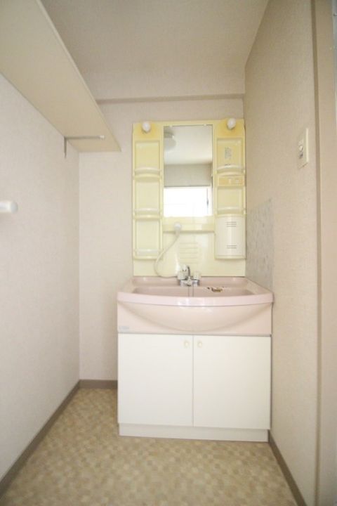 ギャラン小文字の内装