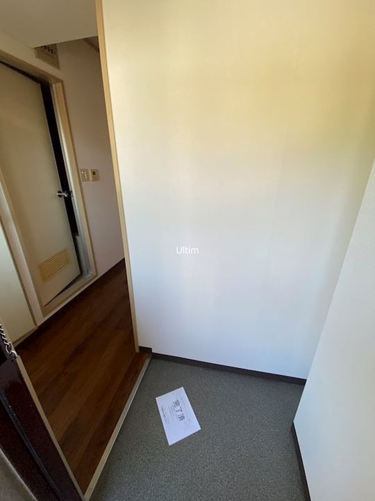 ヴィーヴル藤の森の玄関