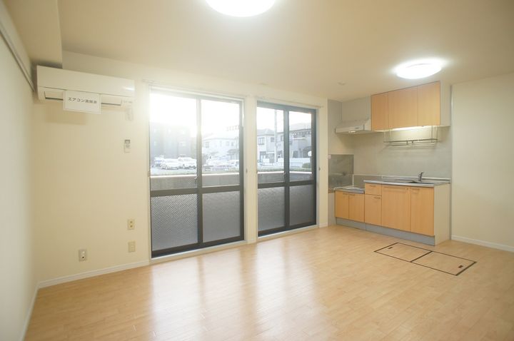 ルミエール津田沼A棟の居間